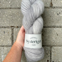 Sysleriget Alpaca Blow | Grey-ish