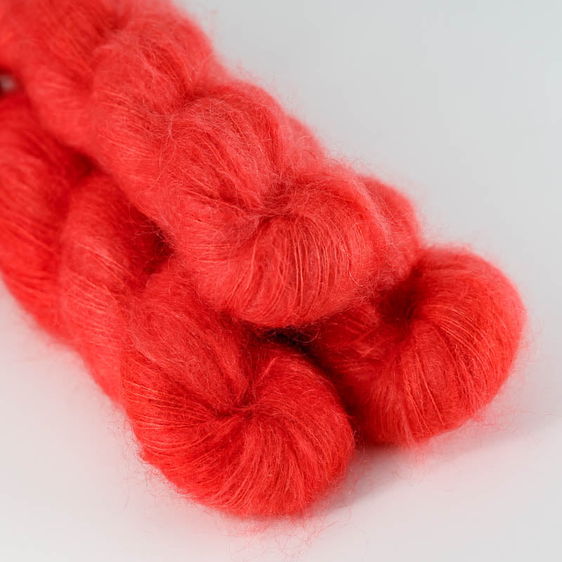 Sysleriget Silk Mohair | Wild Poppy – Sysleriget - Håndfarvet Garn