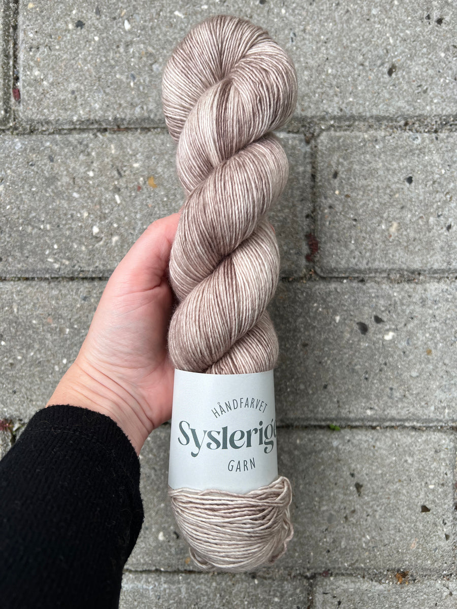 Sysleriget Merino Singles | Dirty Raccoon