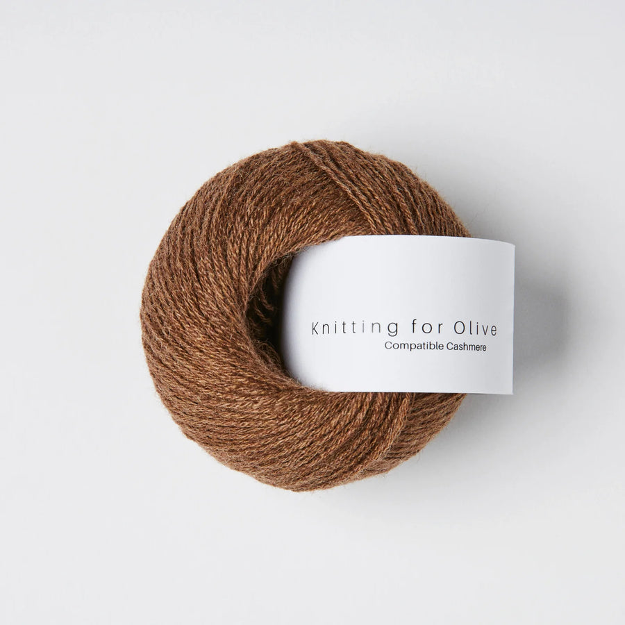 Knitting for Olive | Compatible Cashmere Mørk Cognac