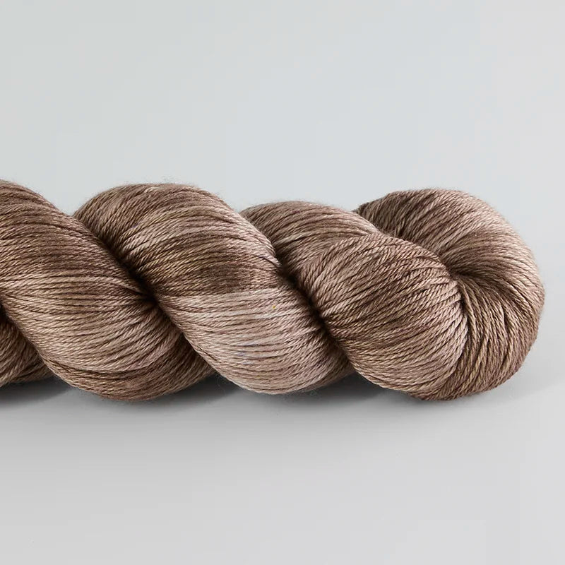 Sysleriget Merino Silk | Nougat Mousse