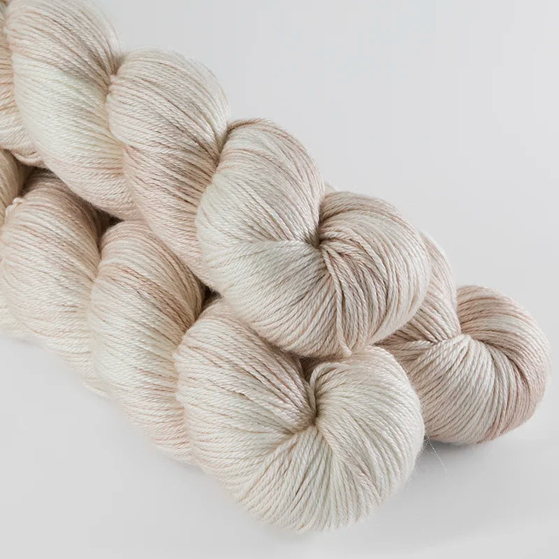 Sysleriget Merino Silk | Sandstone