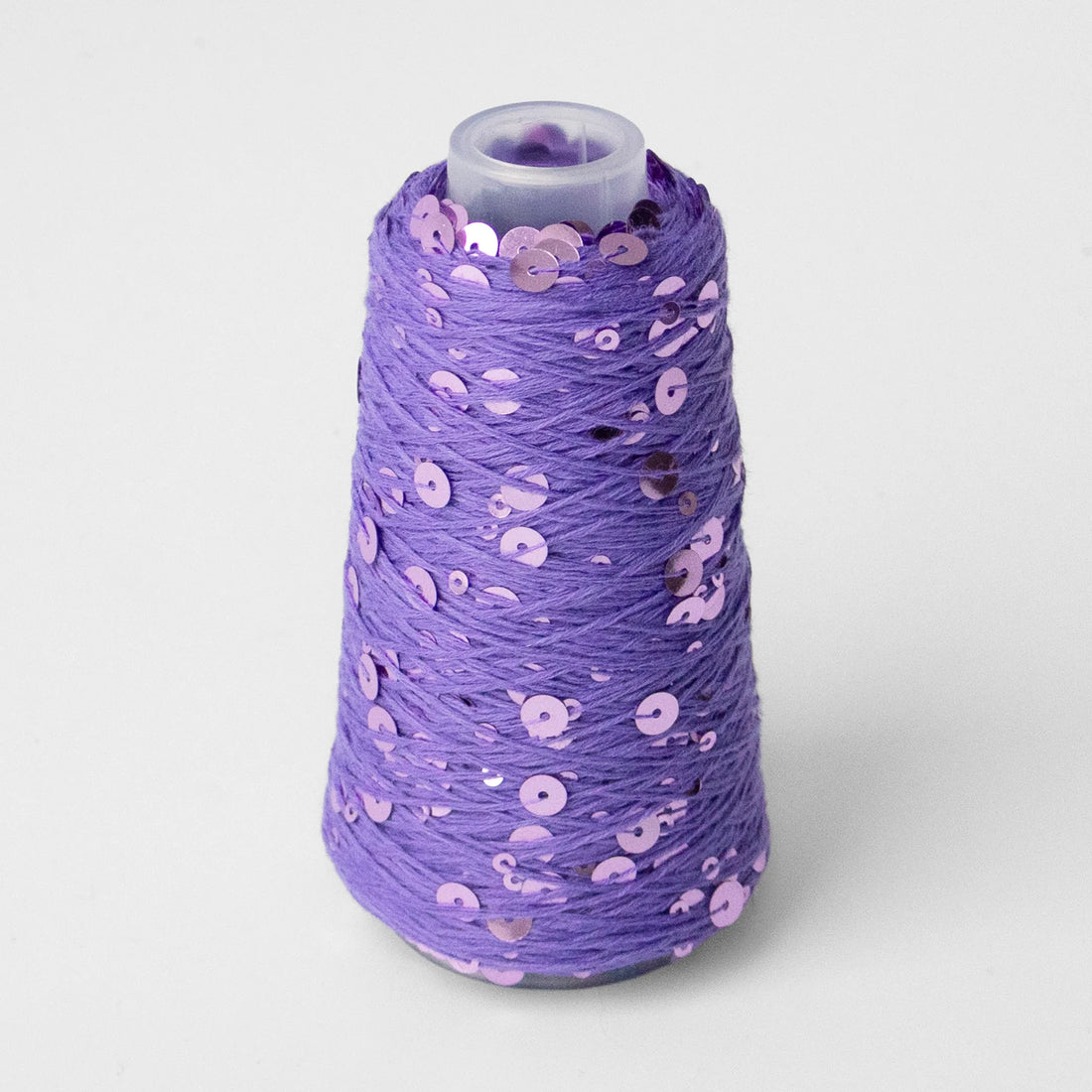Sysleriget Sequins yarn on cotton base in the color 38 Lilla.