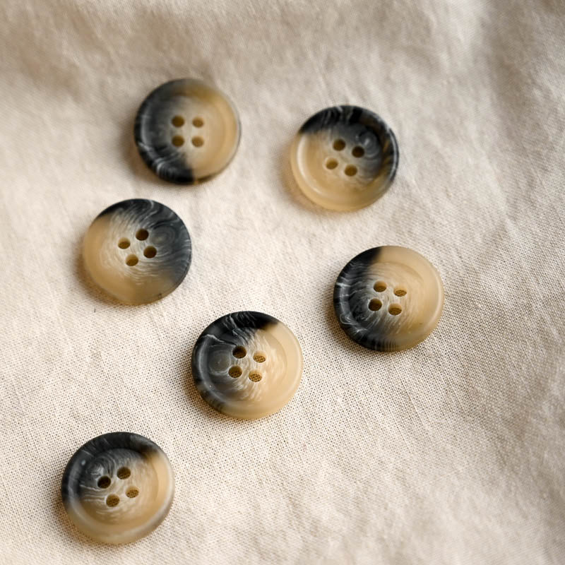 Plastic button (grey)